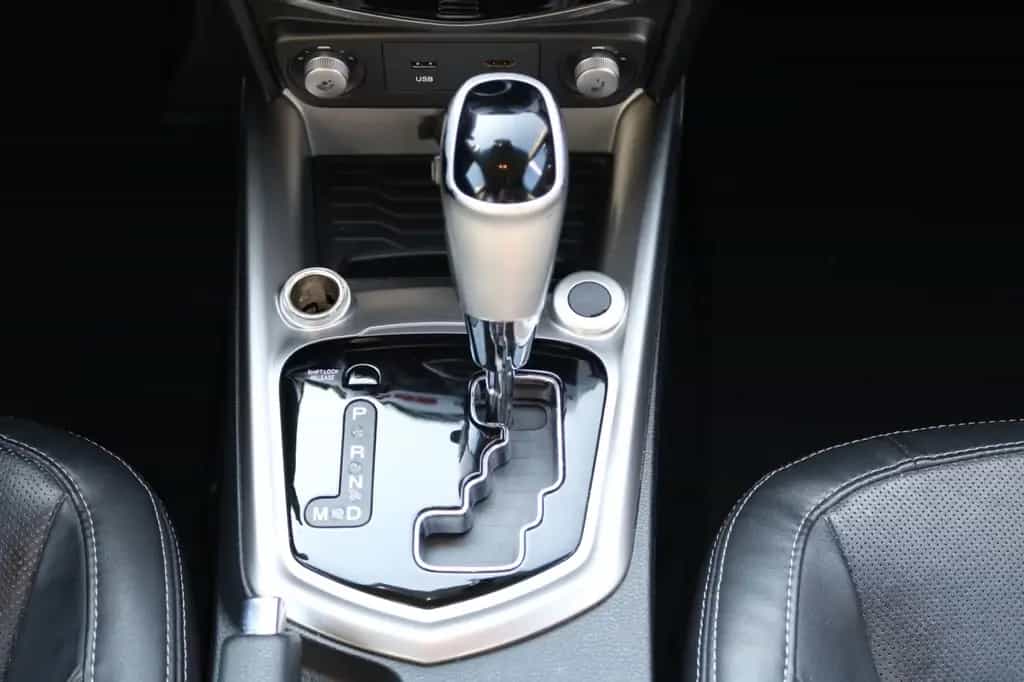 Ssangyong Tivoli 1.6 e-XDi 160 /KAMERA/LEDER/LED 12/2015-photo-24