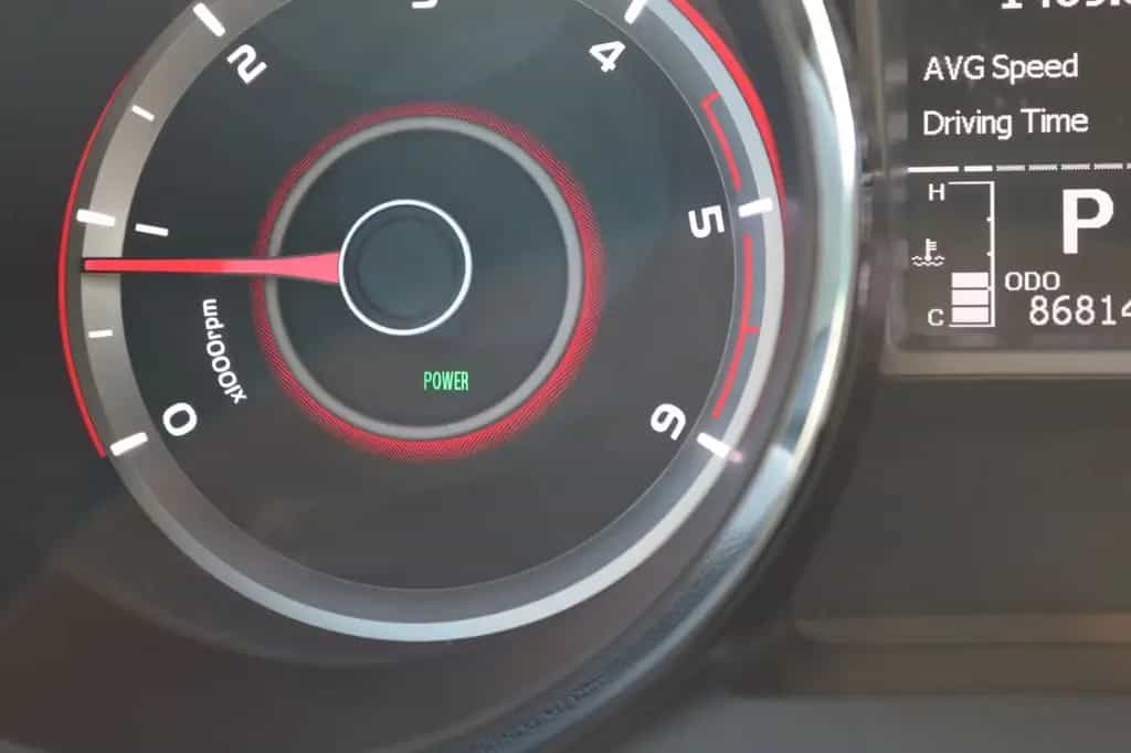 Ssangyong Tivoli 1.6 e-XDi 160 /KAMERA/LEDER/LED 12/2015-photo-28