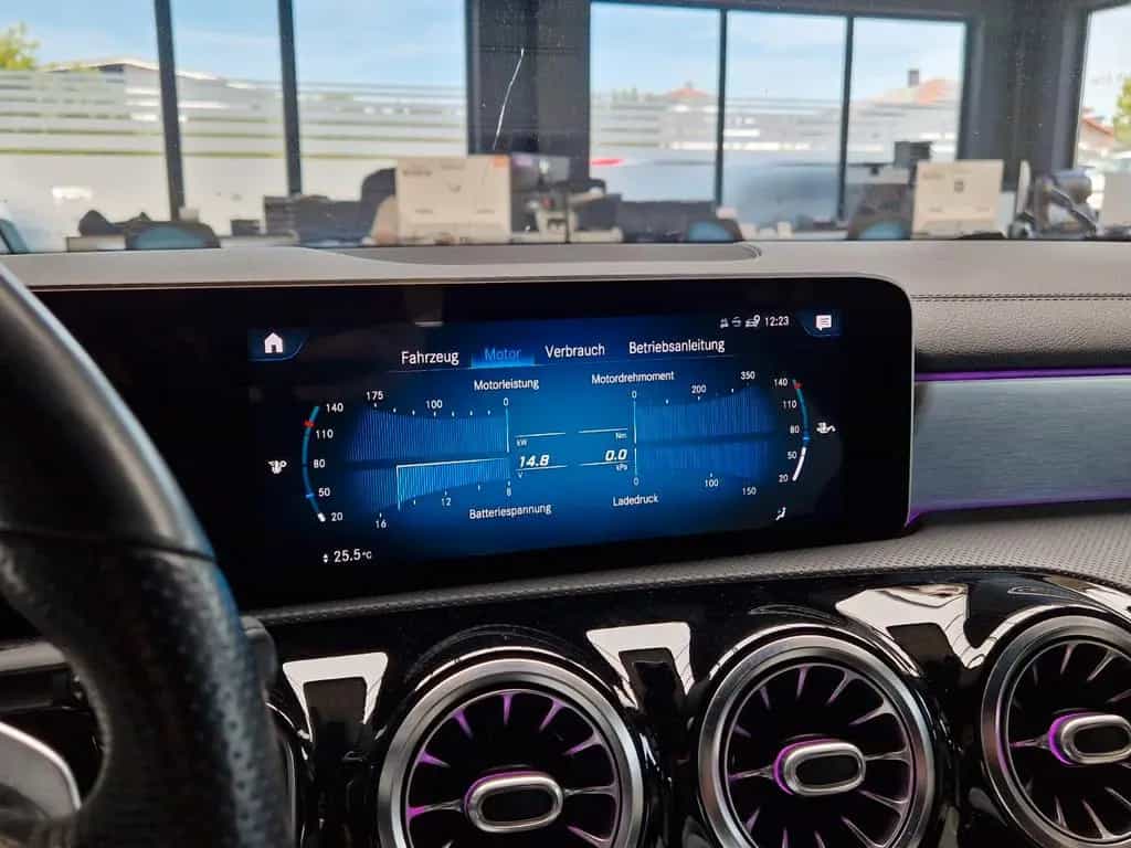 Mercedes-Benz CLA 220 AMG-Line*KAMERA*LED*LEDER*BI-COLOR SITZE 06/2019-photo-25