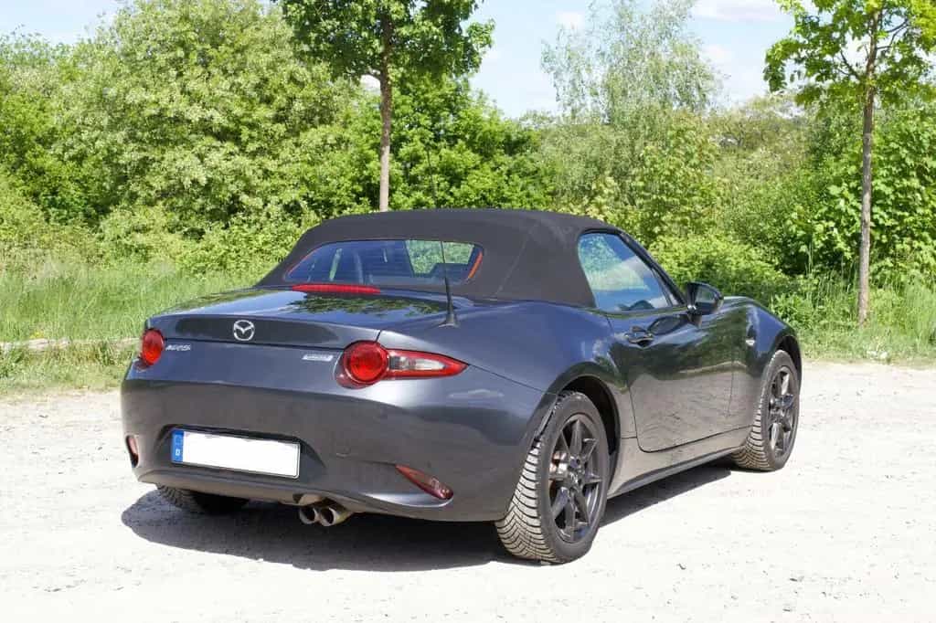 Mazda MX-5 1.5 SKYACTIV-G 131 Exclusive-Line Exclu... 12/2016-photo-3