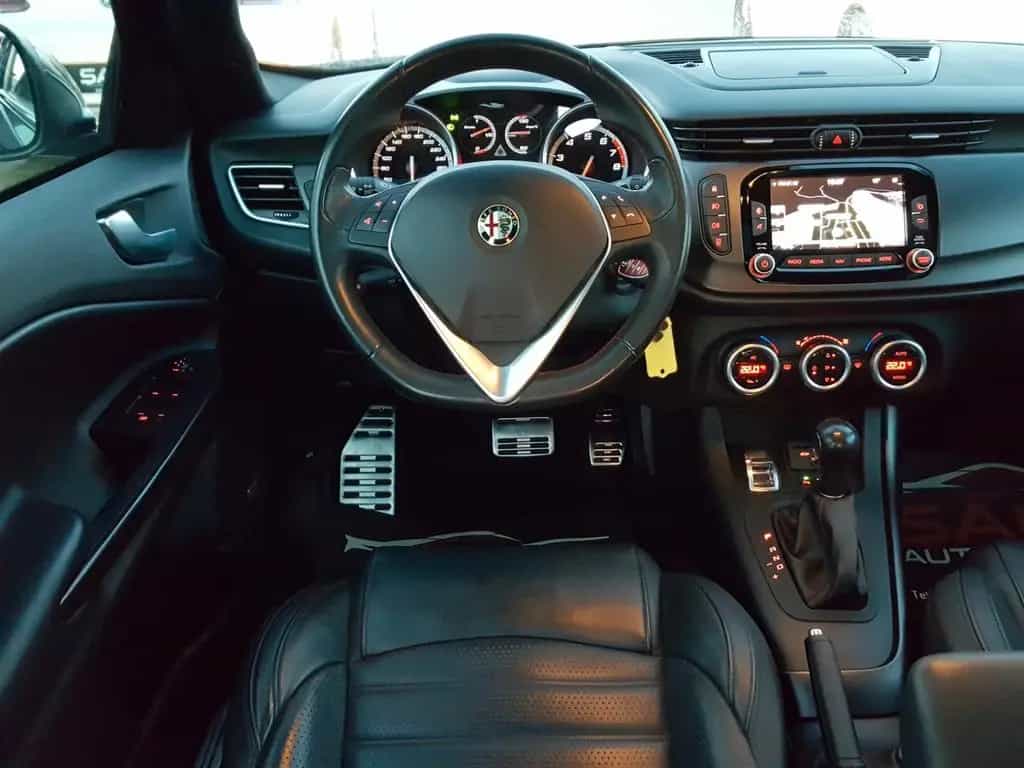 Alfa Romeo Giulietta 1.8T Automatik Quadrifoglio Verde Pano 07/2014-photo-10