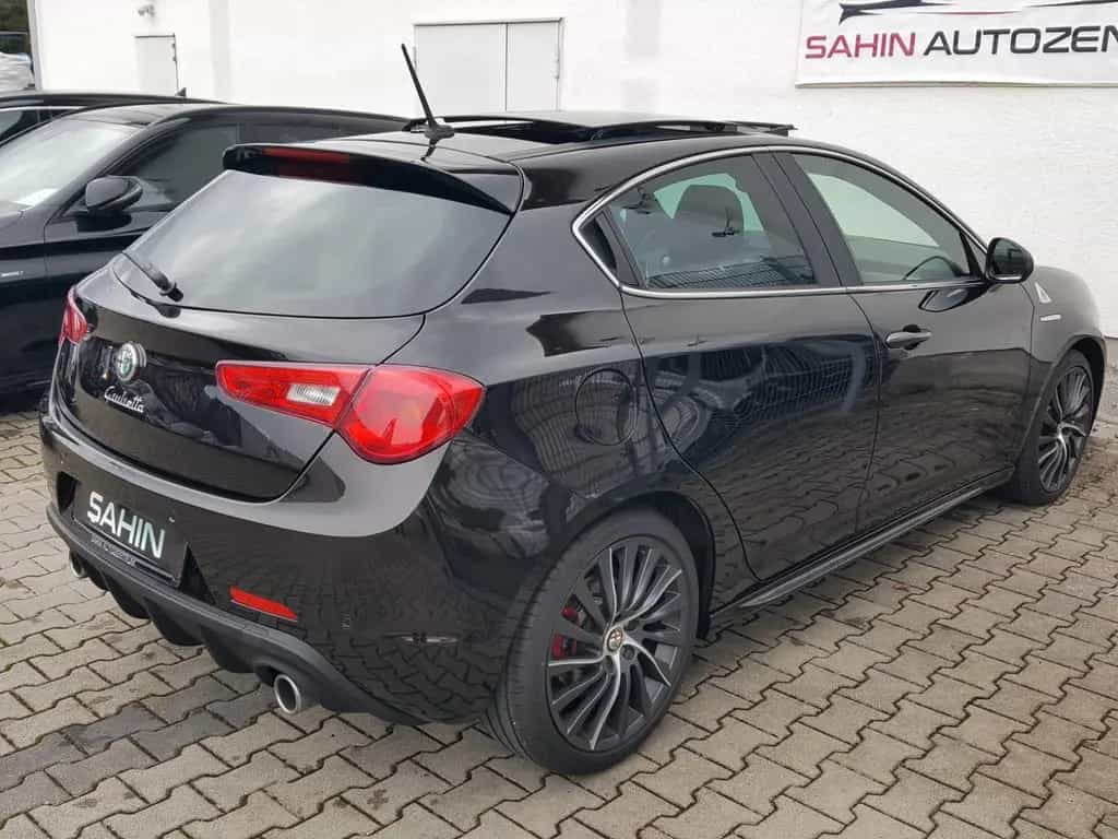 Alfa Romeo Giulietta 1.8T Automatik Quadrifoglio Verde Pano 07/2014-photo-5