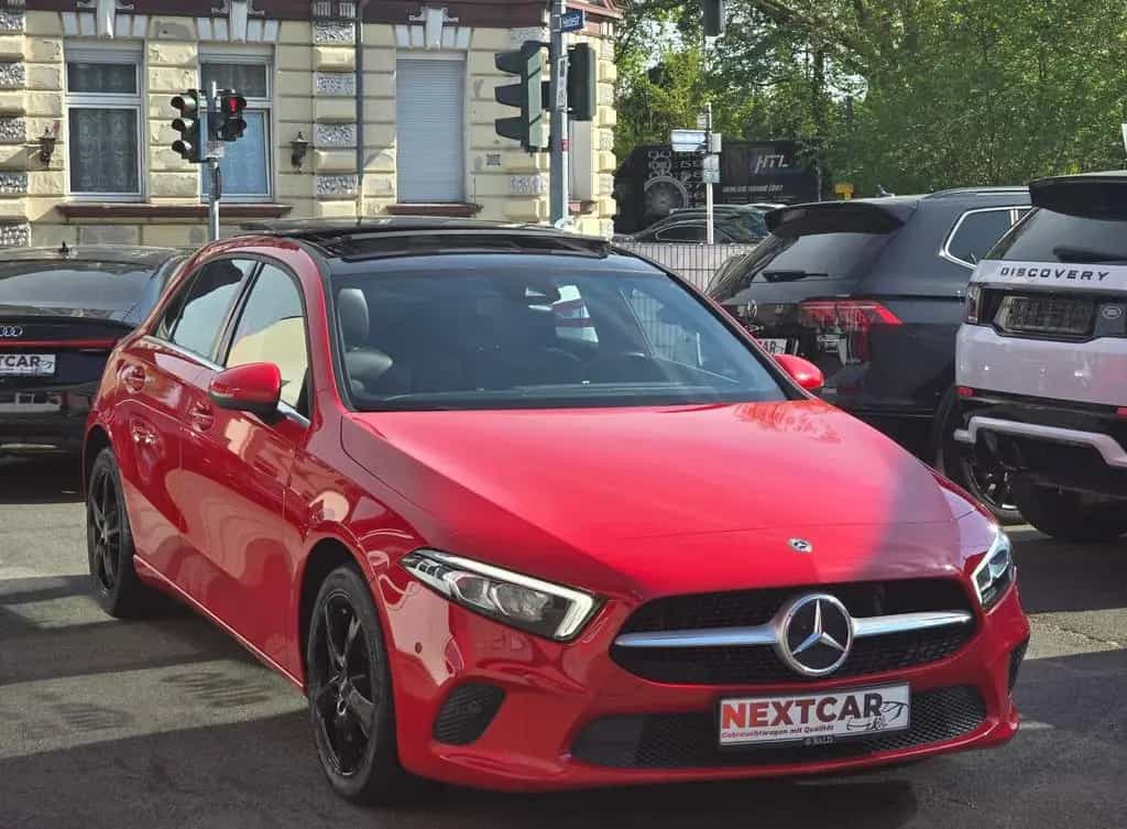Mercedes-Benz A 200 Panorama|Leder|Burmester|MB-100|SHZ|PDC| 11/2018-photo-2