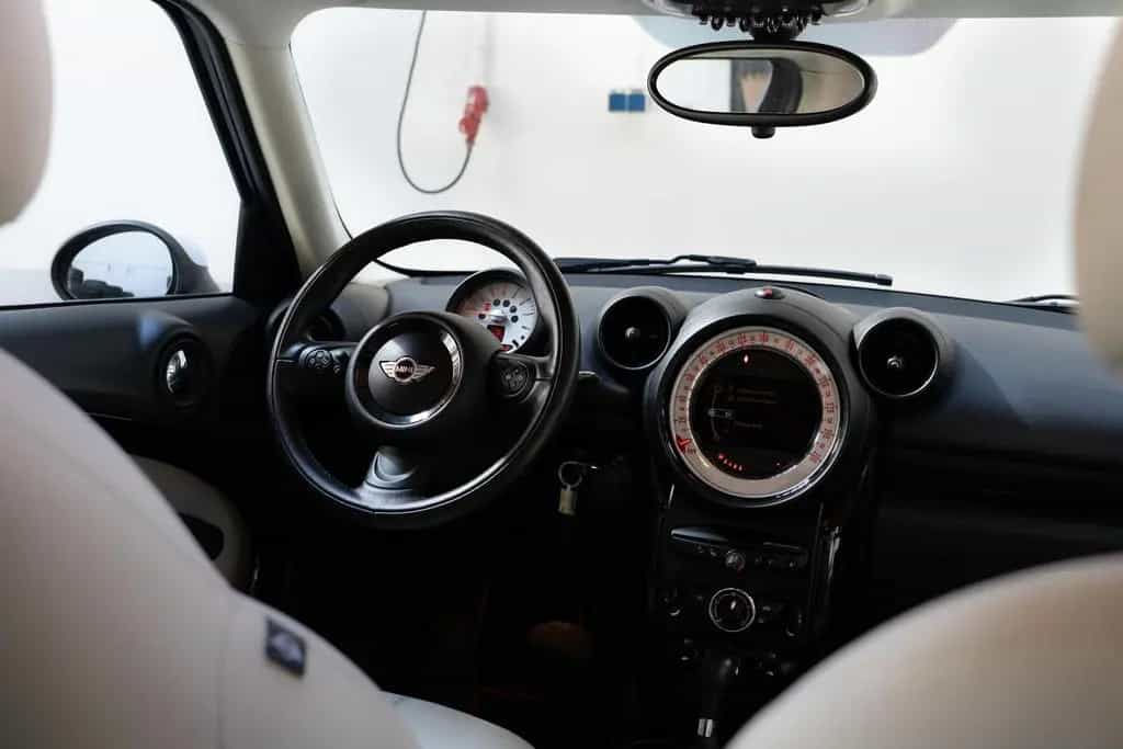 MINI Cooper Countryman Cooper Aut. Leder Navi Panorama Xenon 09/2013-photo-11
