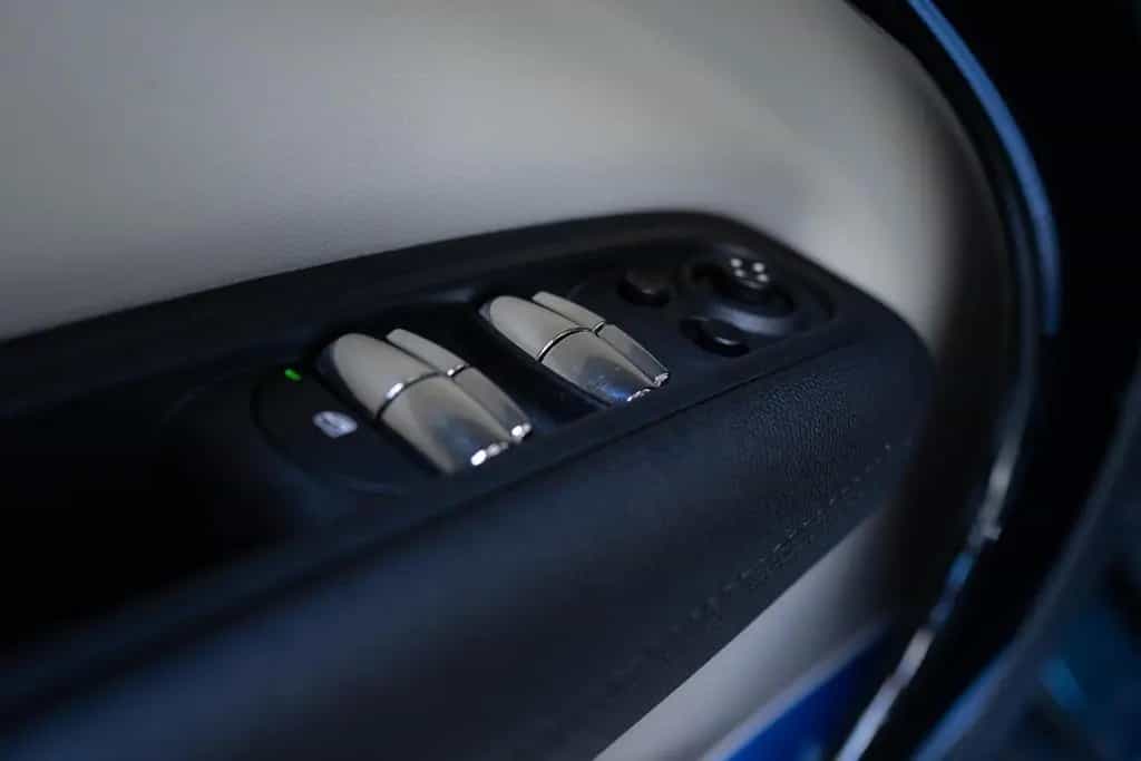 MINI Cooper Countryman Cooper Aut. Leder Navi Panorama Xenon 09/2013-photo-21