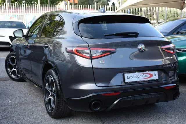 Alfa Romeo Stelvio ALFA ROMEO Stelvio 2.2 Turbodiesel 210 CV AT8 Q4 10/2023-photo-3