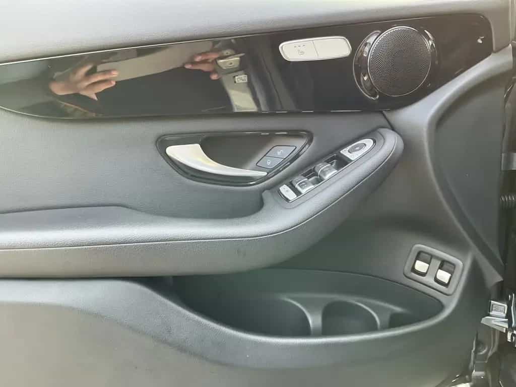 Mercedes-Benz GLC 200 4Matic LED+AHK+SHZ+TEMPOMAT+PARKLENK+ALU 07/2020-photo-14