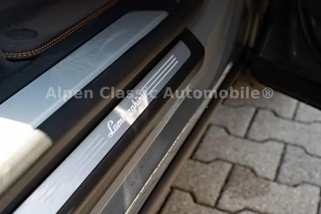 Lamborghini Urus S 4.0 V8 Pano, Ambiente, B&O, Sitzbelüftung 07/2025-photo-18