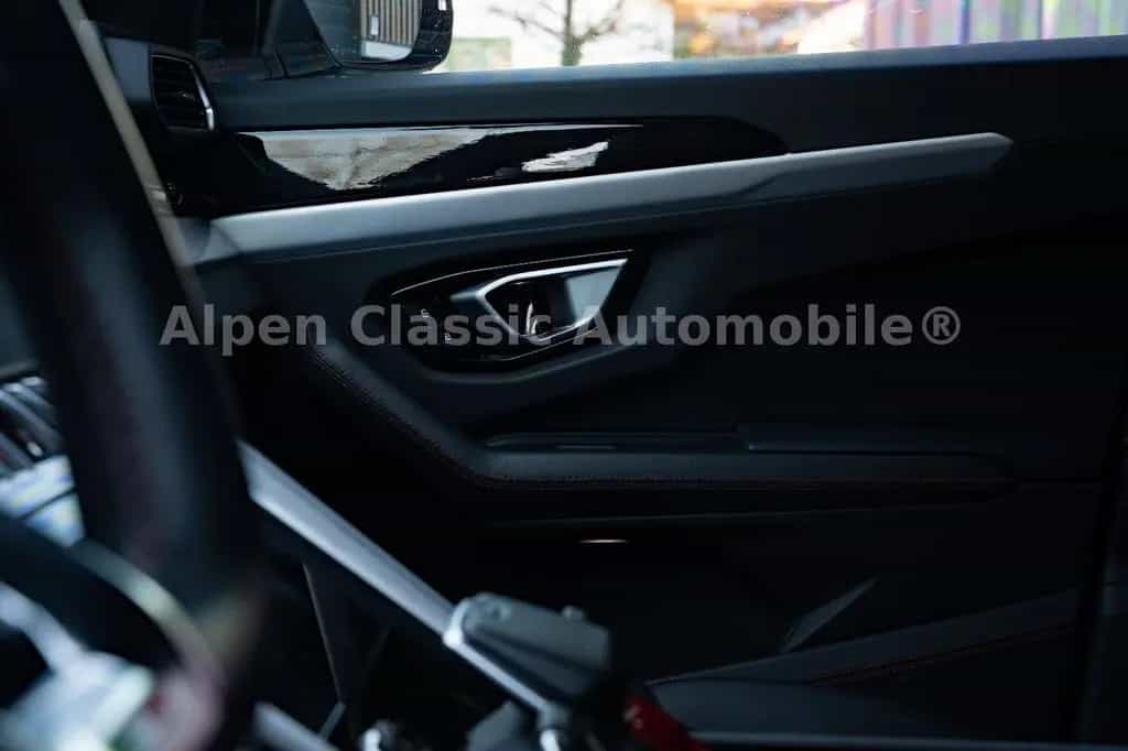 Lamborghini Urus 4.0 V8 B&O, Massage, TV, Sitzbelüftung 03/2019-photo-18