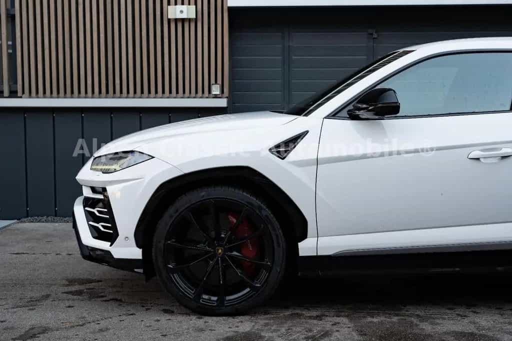 Lamborghini Urus 4.0 V8 B&O, Massage, TV, Sitzbelüftung 03/2019-photo-3