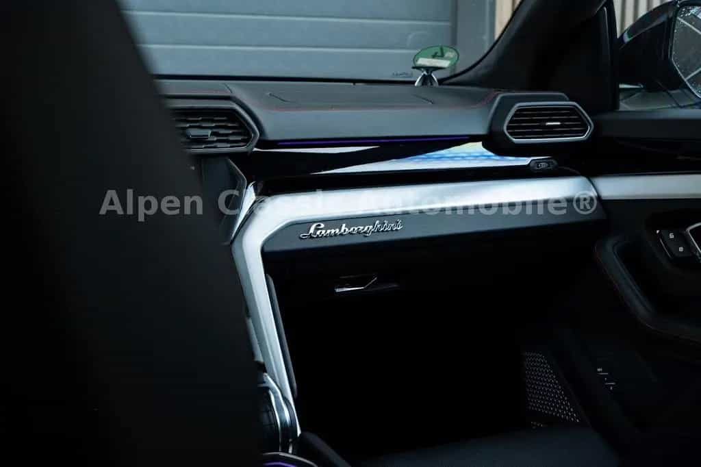 Lamborghini Urus 4.0 V8 B&O, Massage, TV, Sitzbelüftung 03/2019-photo-33