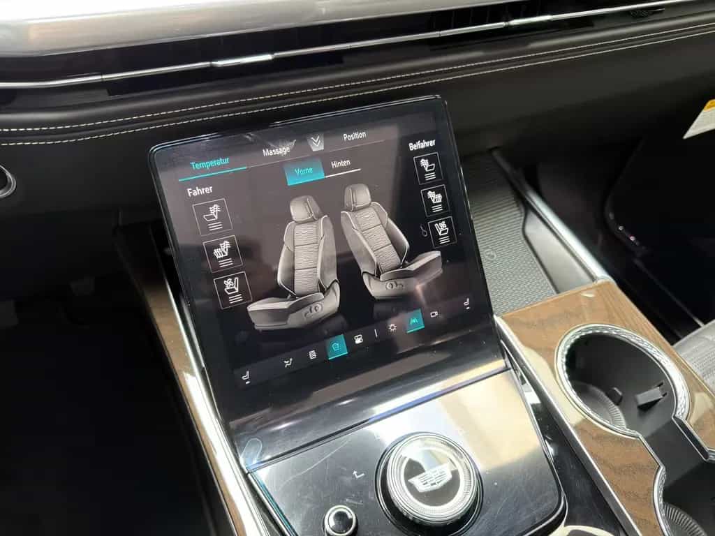 Cadillac Escalade Sport Platinum Black SUV 2026 22" AKG V null-photo-22