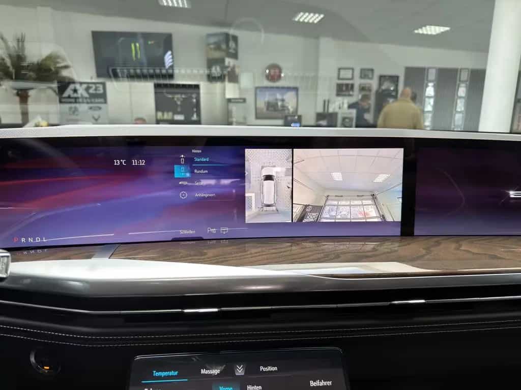 Cadillac Escalade Sport Platinum Black SUV 2026 22" AKG V null-photo-23