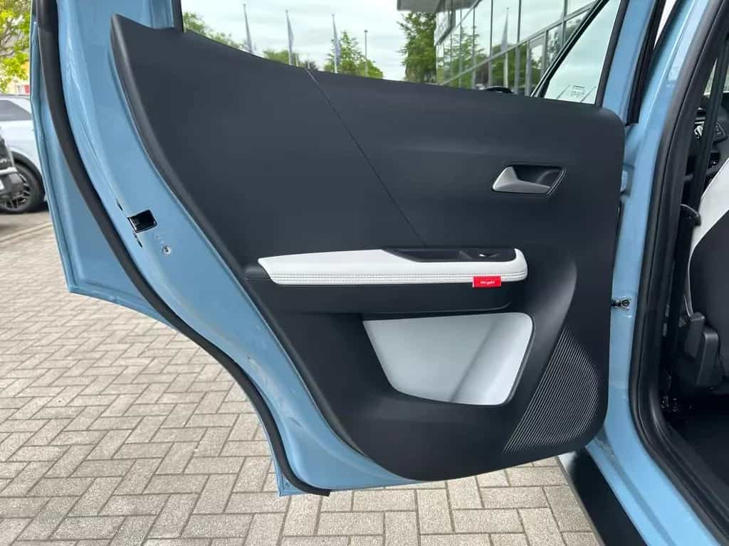 Citroën C3 Aircross Plus 100 1.2 PT Tempomat Kamera LED 02/2026-photo-17