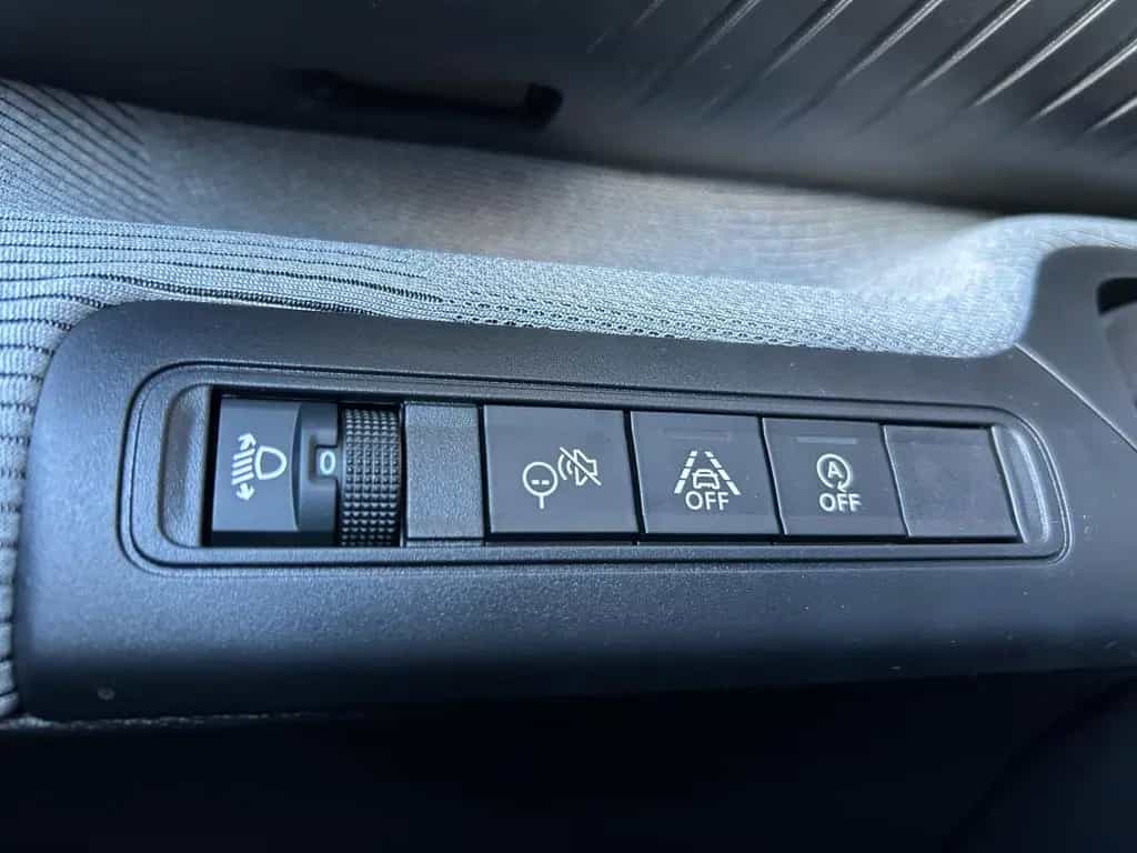 Citroën C3 Aircross Plus 100 1.2 PT Tempomat Kamera LED 02/2026-photo-22