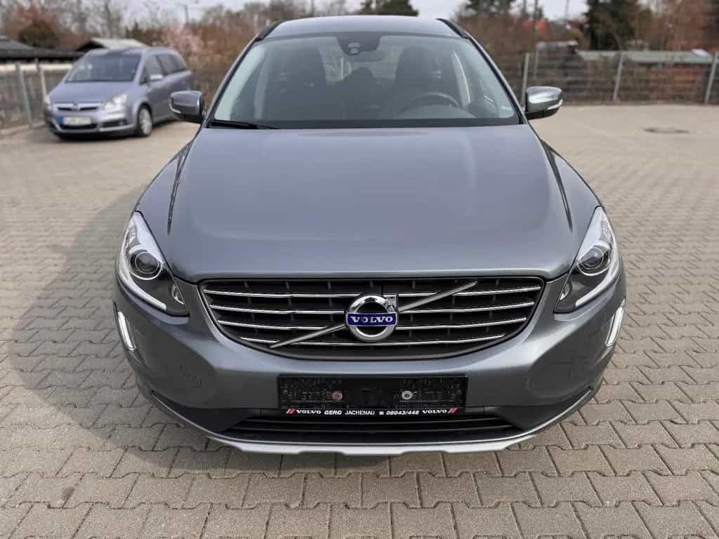 Volvo XC60 Momentum Leder Navi AWD Kamera 01/2017-photo-7