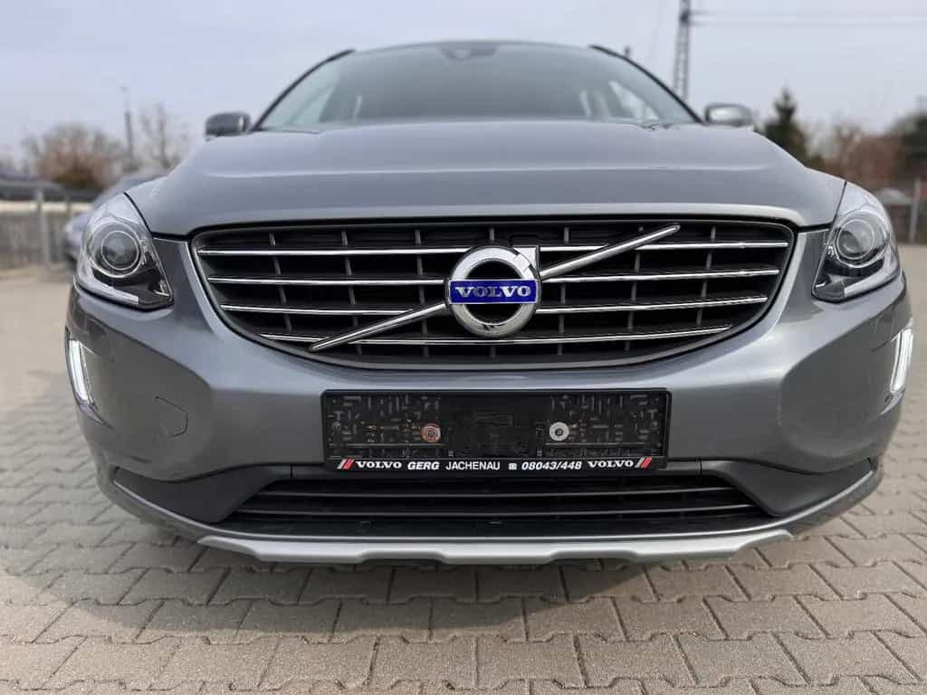 Volvo XC60 Momentum Leder Navi AWD Kamera 01/2017-photo-8