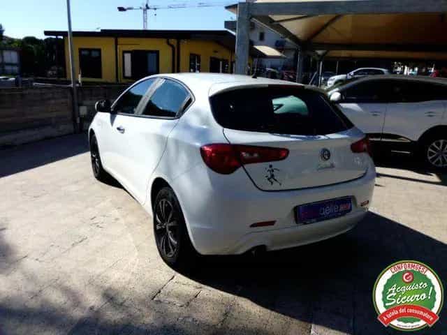 Alfa Romeo Giulietta ALFA ROMEO Giulietta 1.6 JTDm-2 105 CV Distincti 04/2015-photo-4