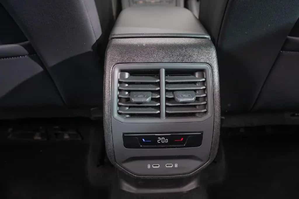 Cupra Leon Sportstourer VZ 4Drive 1.Hand 03/2024-photo-16