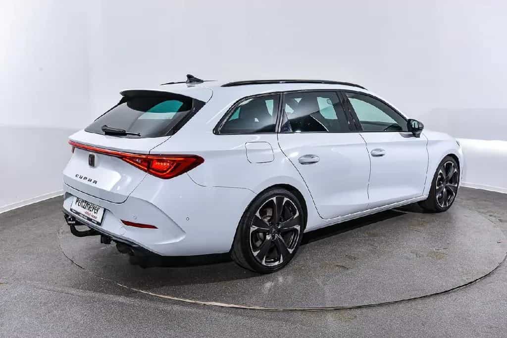 Cupra Leon Sportstourer VZ 4Drive 1.Hand 03/2024-photo-4