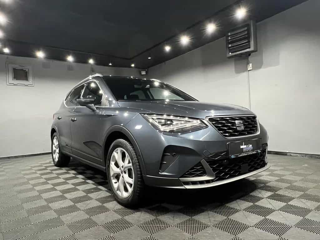 Seat Arona FR Line||5*JAHRE*GARANTIE|AUTOM|ACC|LEDNAV 03/2022-photo-1