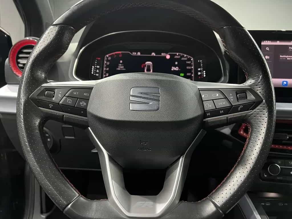 Seat Arona FR Line||5*JAHRE*GARANTIE|AUTOM|ACC|LEDNAV 03/2022-photo-17