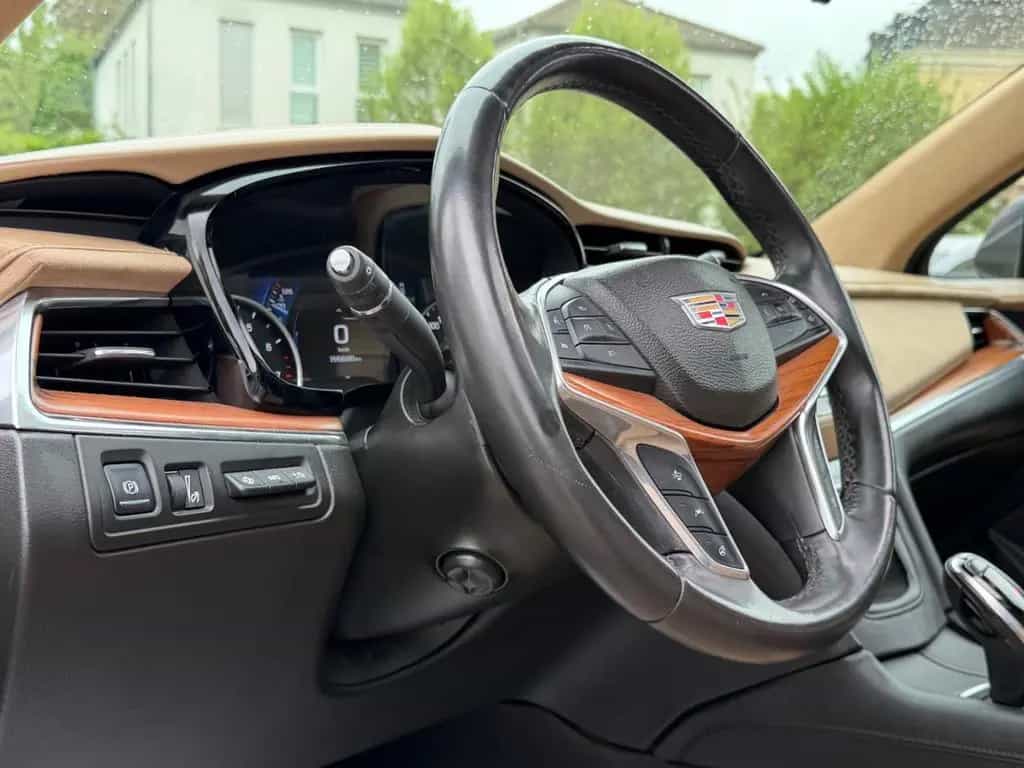 Cadillac XT5 Platinum AWD 02/2017-photo-13