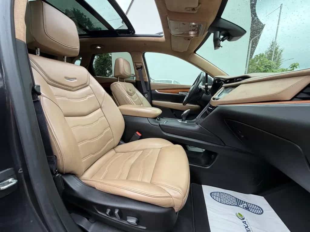 Cadillac XT5 Platinum AWD 02/2017-photo-19
