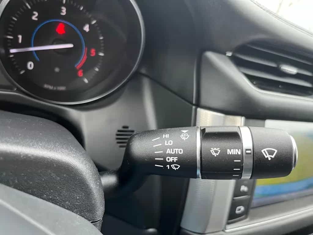 Jaguar XF Prestige 30d Injektoren NEU 04/2017-photo-10