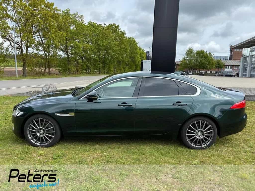 Jaguar XF Prestige 30d Injektoren NEU 04/2017-photo-2