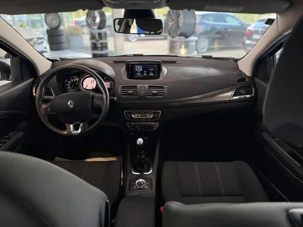 Renault Megane III Paris *NAVI*AHK*LED* 08/2014-photo-14