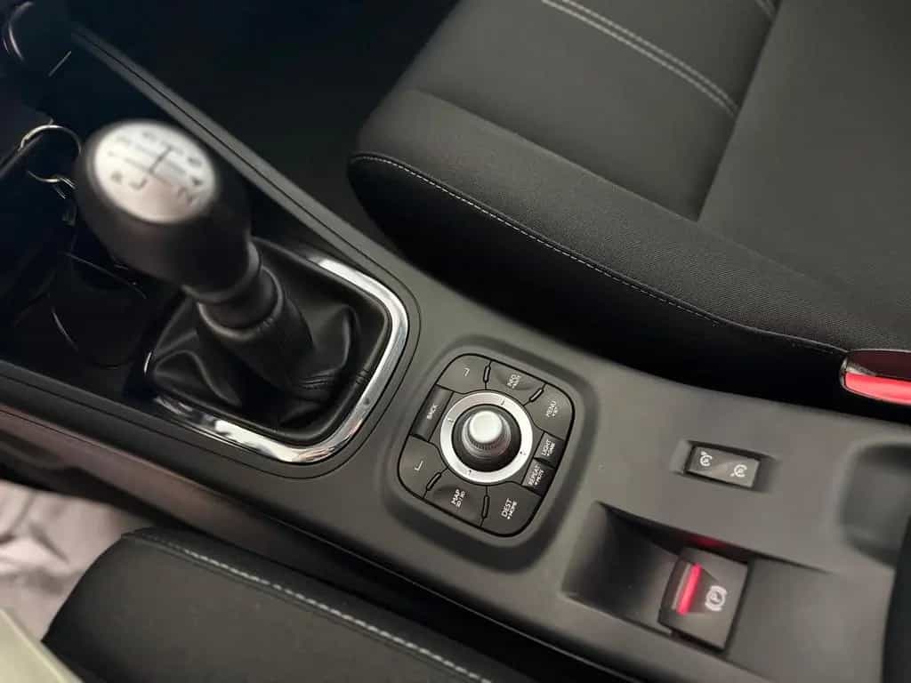 Renault Megane III Paris *NAVI*AHK*LED* 08/2014-photo-21