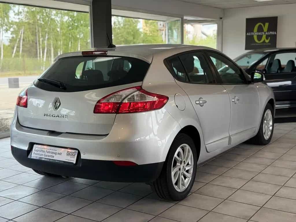 Renault Megane III Paris *NAVI*AHK*LED* 08/2014-photo-6