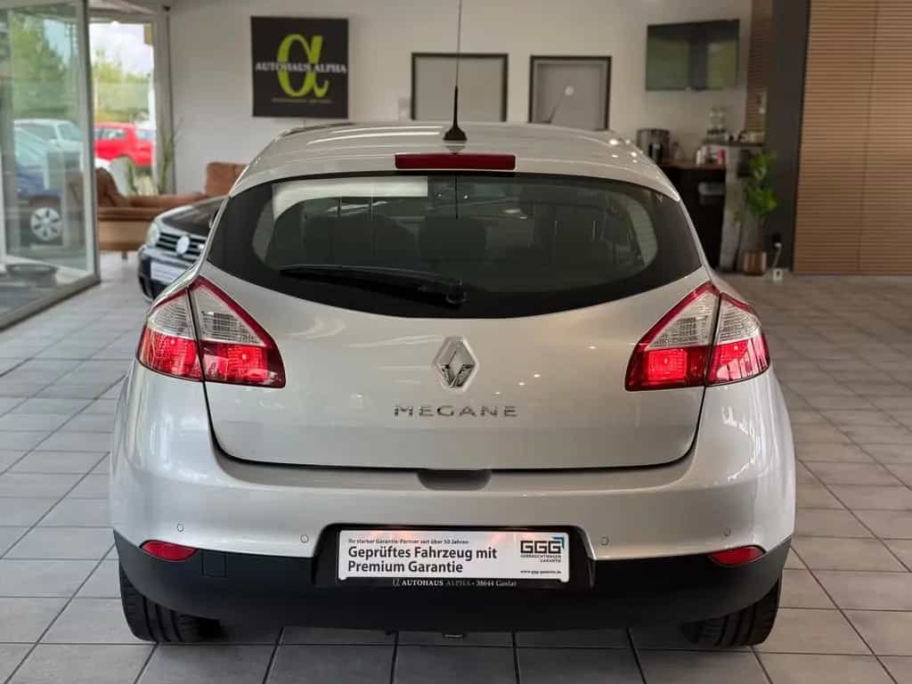 Renault Megane III Paris *NAVI*AHK*LED* 08/2014-photo-7