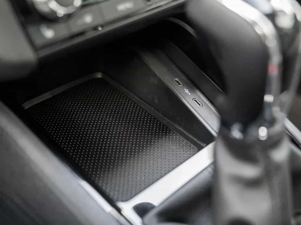 Skoda Kamiq 1.0 TSI Kam. DynLicht KlimaA LM PDC 04/2022-photo-15