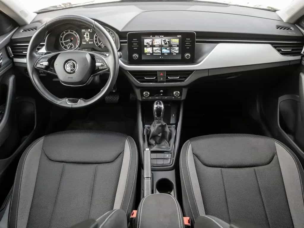 Skoda Kamiq 1.0 TSI Kam. DynLicht KlimaA LM PDC 04/2022-photo-8