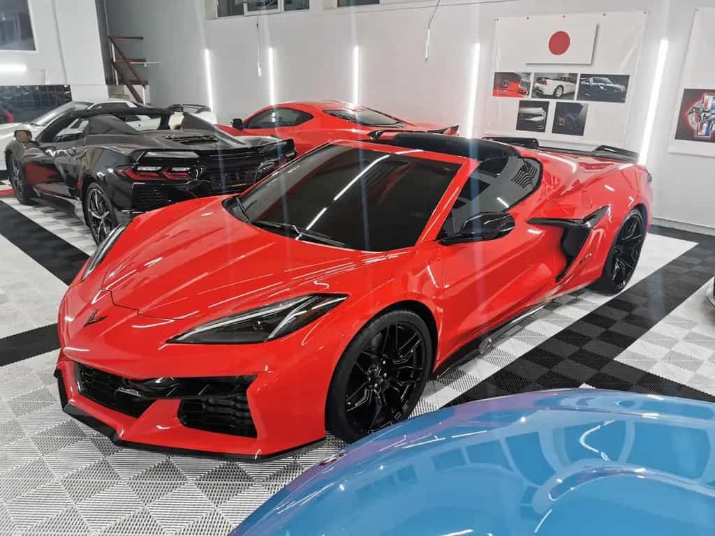 Corvette Z06 5400km mileage 11/2023-photo-0
