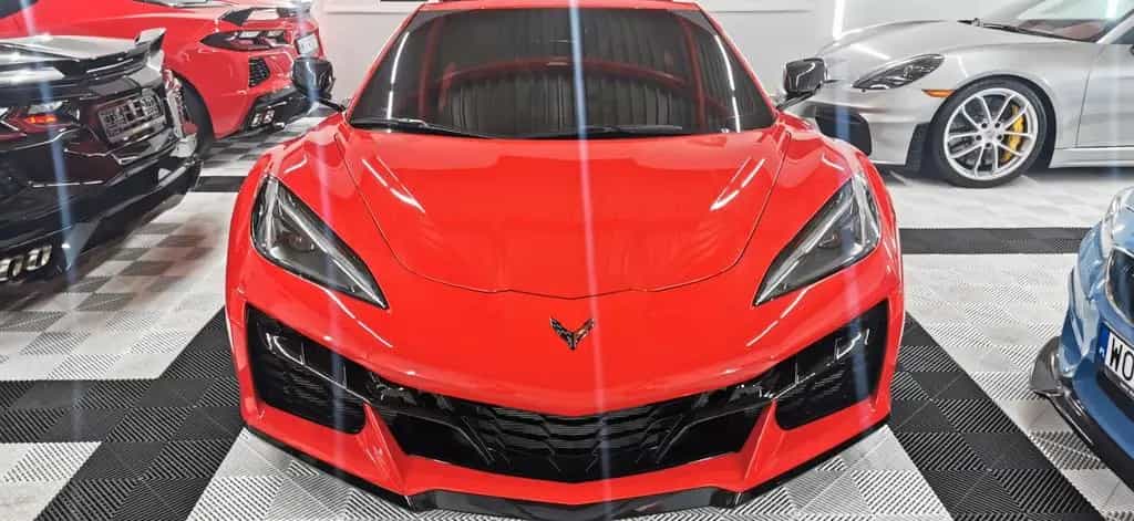 Corvette Z06 5400km mileage 11/2023-photo-8