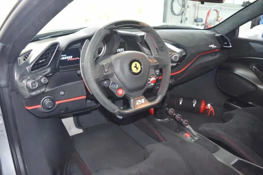 Ferrari 488 Pista Pista Piloti Lifting TailorMade Carbon 08/2019-photo-3