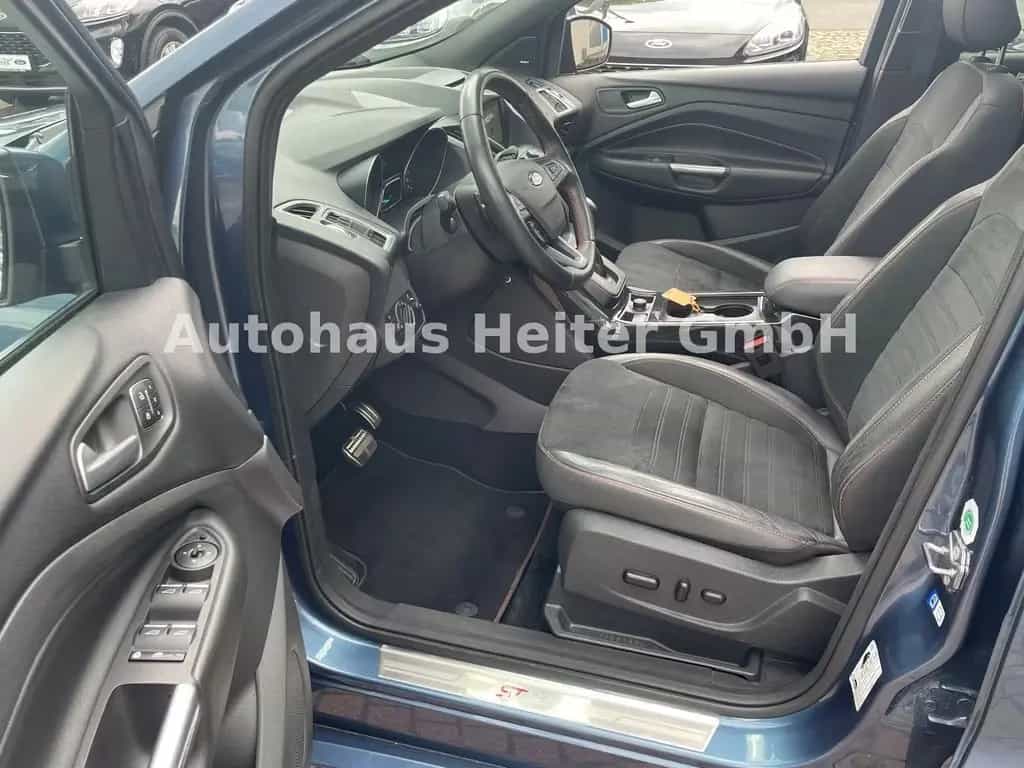 Ford Kuga 2.0 TDCi Auto. ST-Line/ AHK+Pano+19"+Sony 04/2019-photo-17