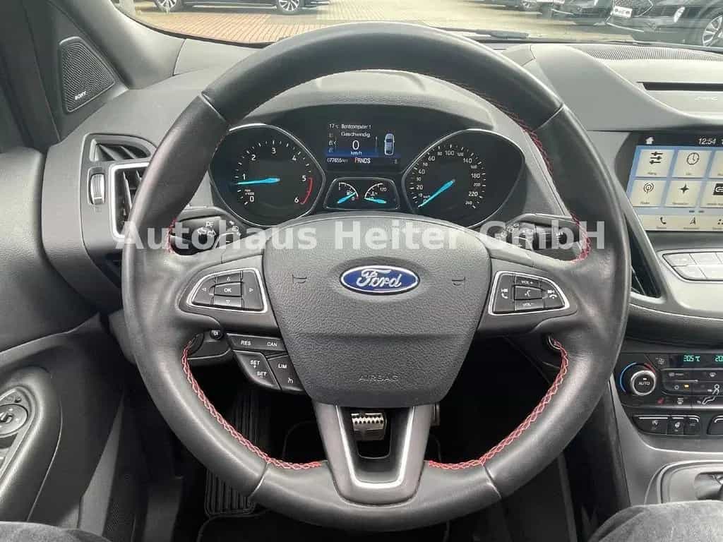 Ford Kuga 2.0 TDCi Auto. ST-Line/ AHK+Pano+19"+Sony 04/2019-photo-20