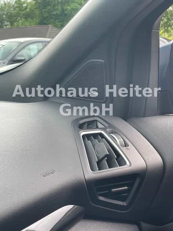 Ford Kuga 2.0 TDCi Auto. ST-Line/ AHK+Pano+19"+Sony 04/2019-photo-32