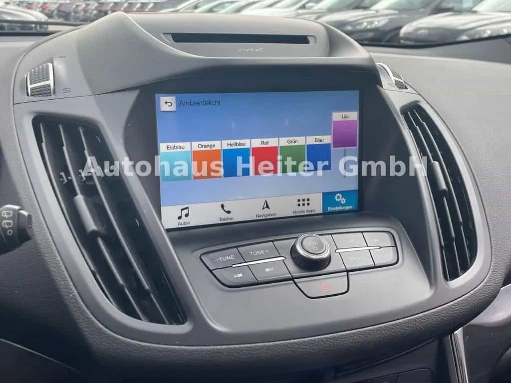 Ford Kuga 2.0 TDCi Auto. ST-Line/ AHK+Pano+19"+Sony 04/2019-photo-33