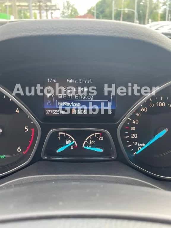 Ford Kuga 2.0 TDCi Auto. ST-Line/ AHK+Pano+19"+Sony 04/2019-photo-35
