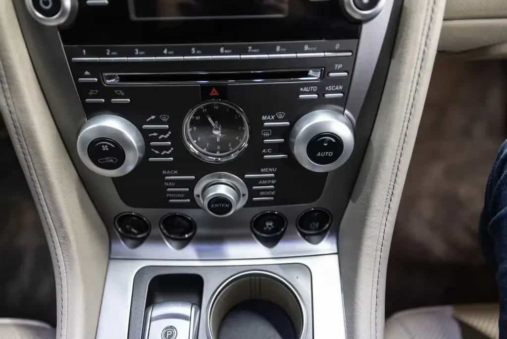 Aston Martin Rapide 6.0 V12 Luxe Btw auto, Fiscale waarde € 1 02/2011-photo-47