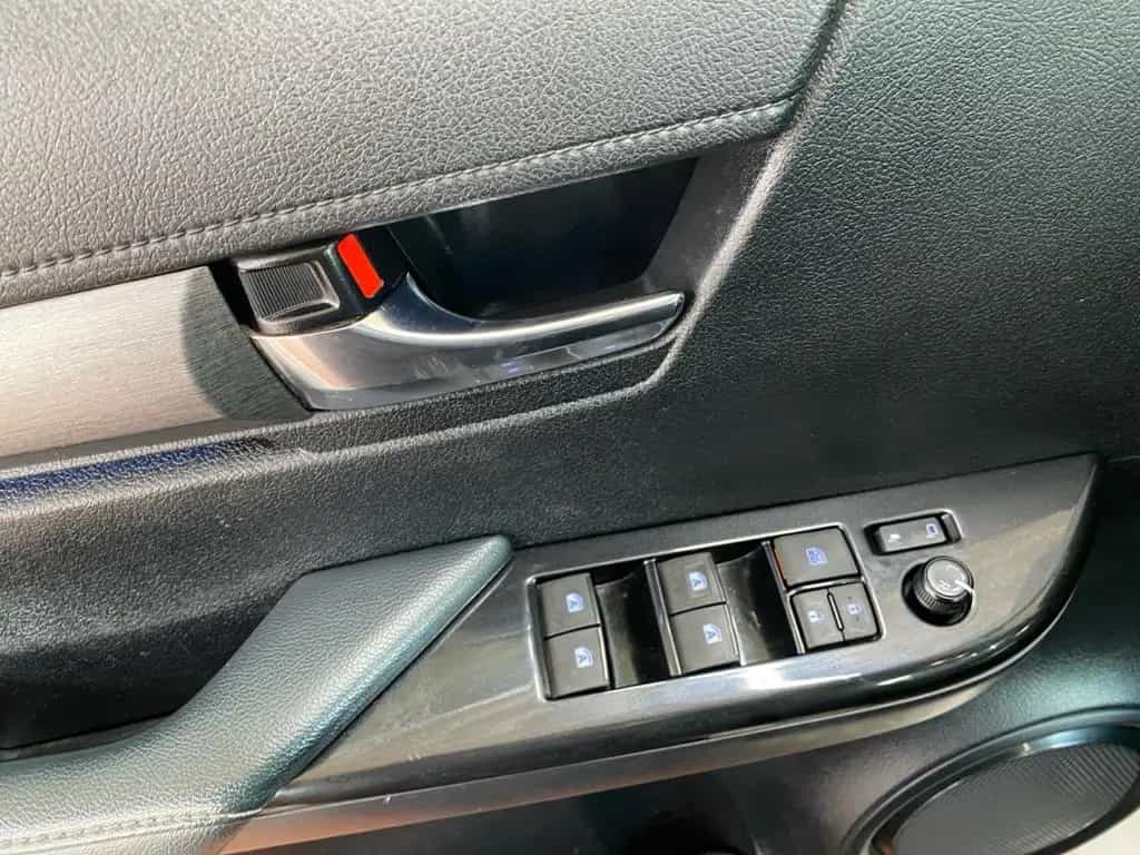Toyota Hilux 4x4 Double Cab Invincible *Leder*JBL*Navi* 08/2021-photo-22