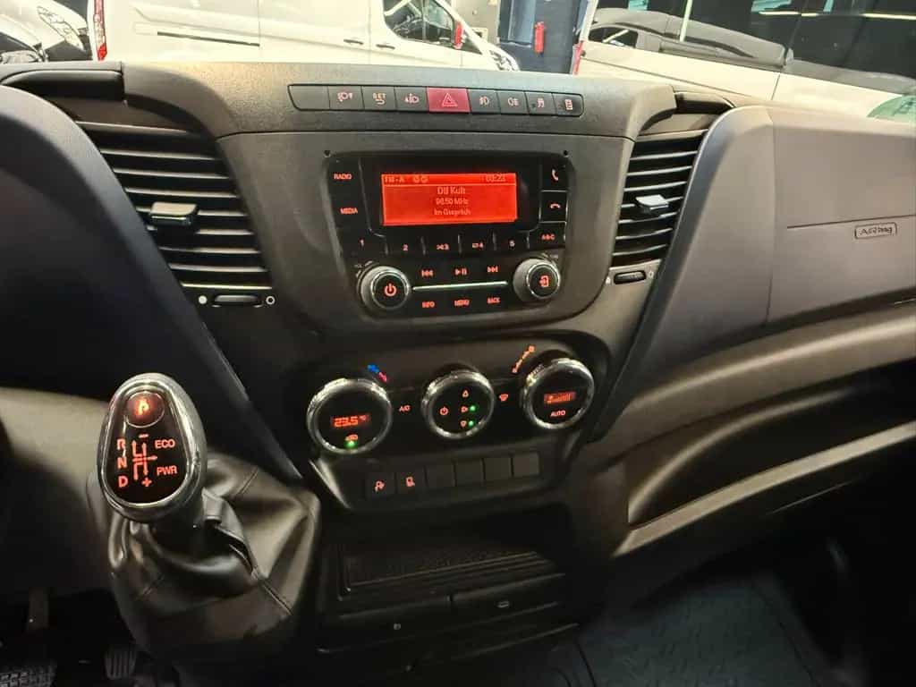 Iveco Massif Daily 35-210 Kasten L2H2 KLIMA TEMPOMAT AHK 3,5T 07/2019-photo-15