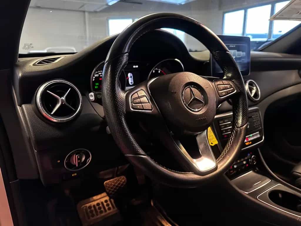 Mercedes-Benz CLA 250 4Matic *Sport + Bluetooth + USB 07/2018-photo-10