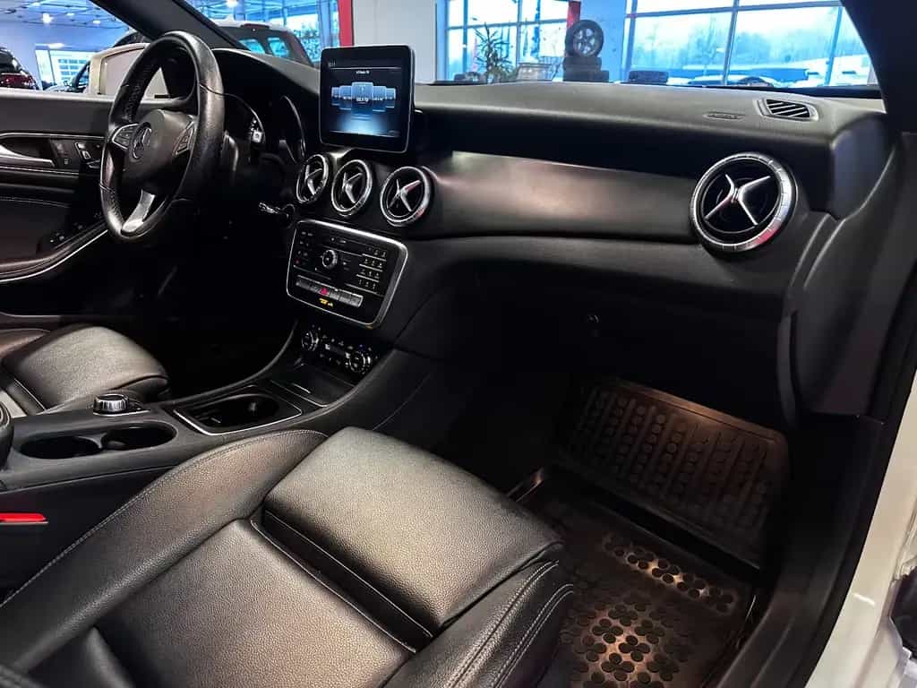 Mercedes-Benz CLA 250 4Matic *Sport + Bluetooth + USB 07/2018-photo-13