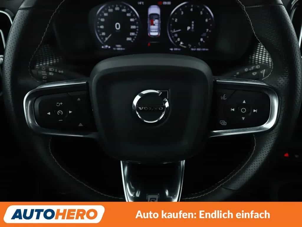 Volvo XC40 2.0 T4 R-Design AWD Aut.*NAVI*TEMPO*CAM*PDC 07/2018-photo-18